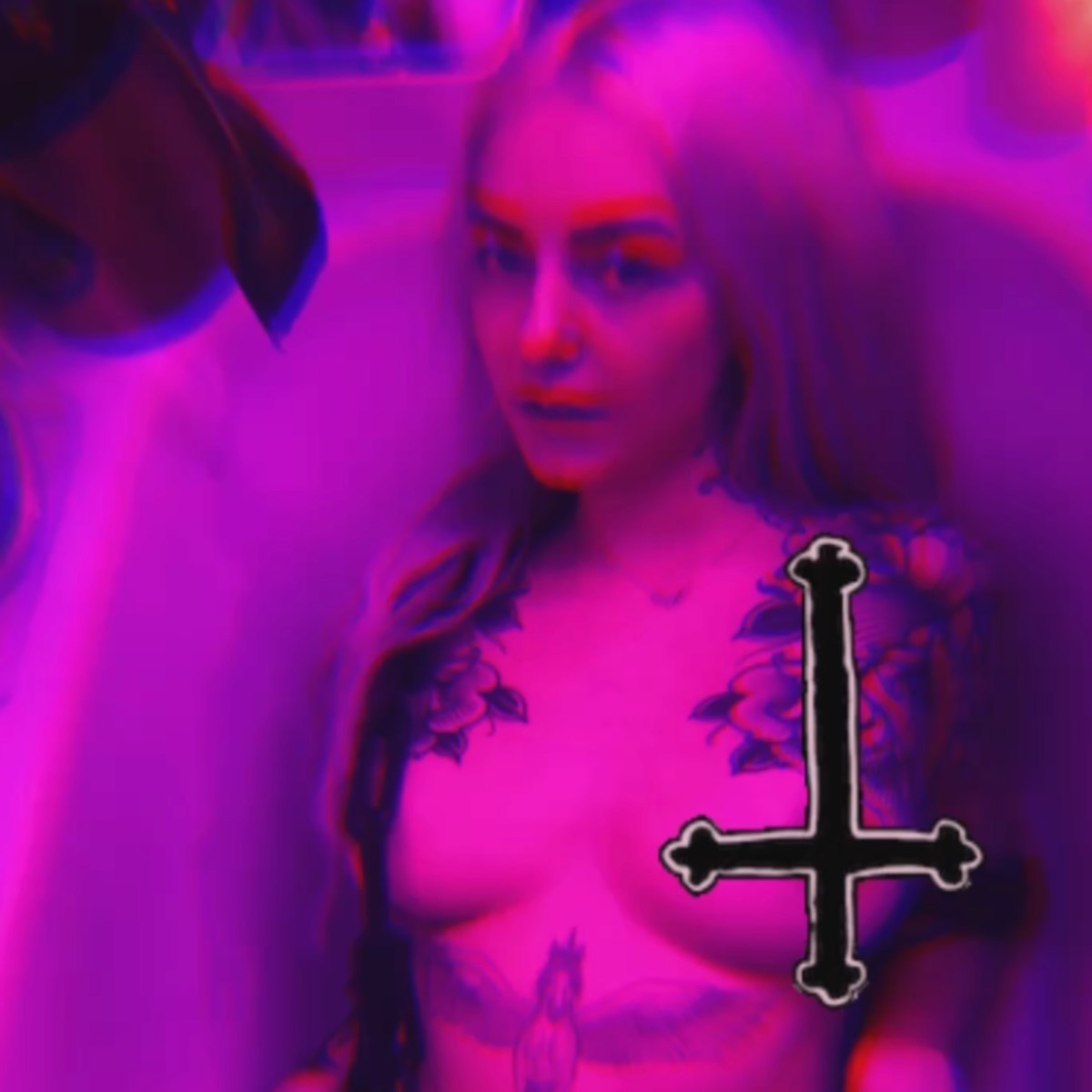 bellestrange - Profile preview