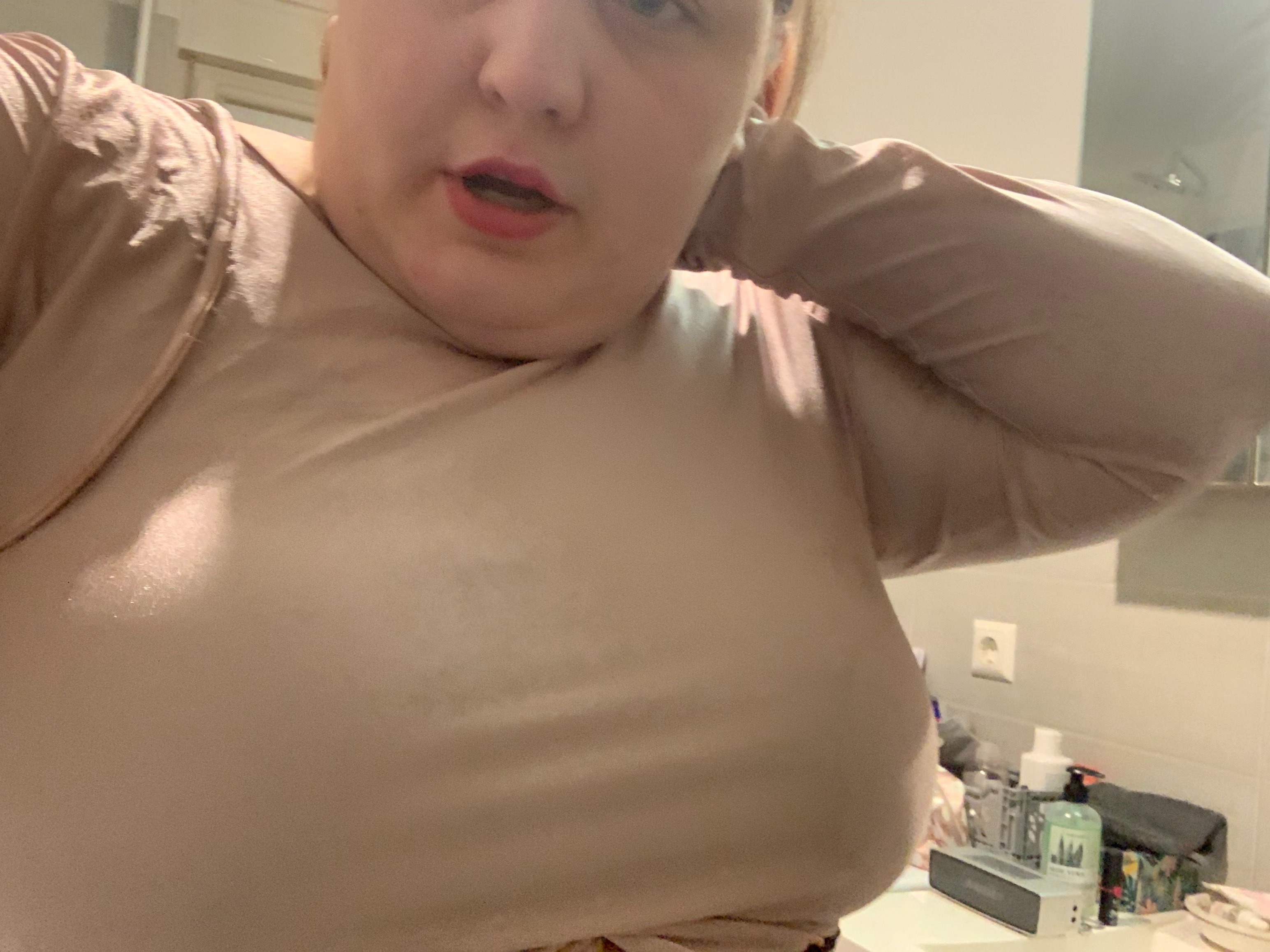 ernagrueger - Onlyfans Leaked Images 2