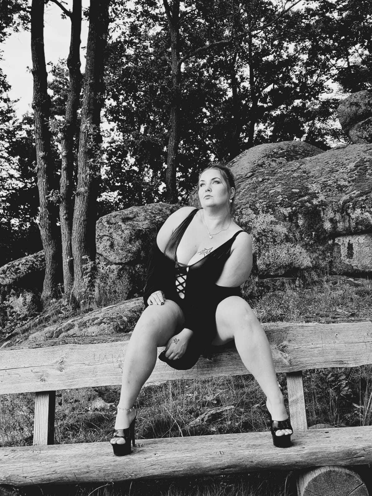 redhotcurvesofficial - Profile preview